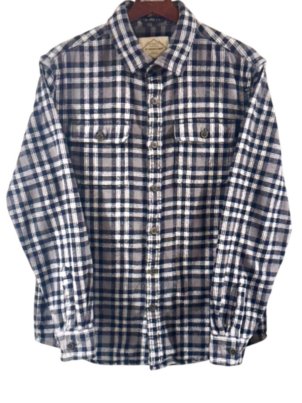 Plaid Button-Up Navy/White Shirt Size Men’s Medium